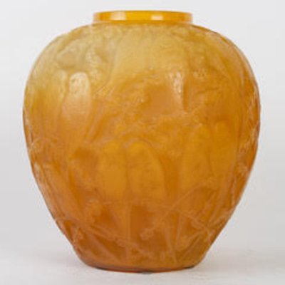 Butterscotch Parakeet Vase by René Lalique, 1919-DFB-1821820