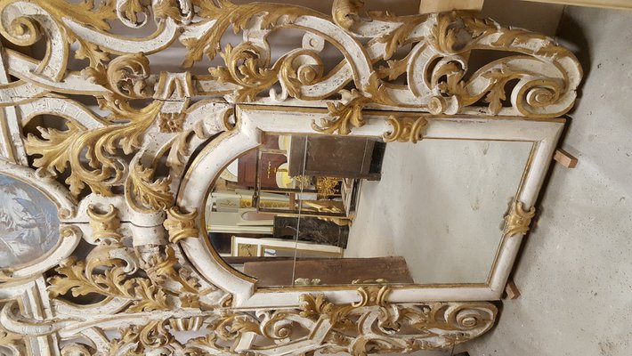 Carved Gilt Wood Mirror, Late 17th Century-IYK-1703462