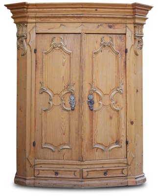 Carved Wardrobe in Fir, 1750-BGS-1437997