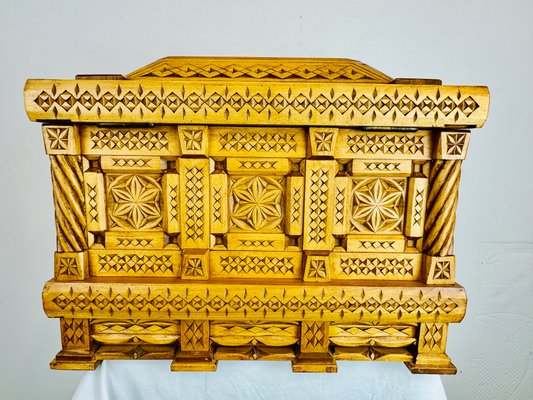 Carved Wooden Box Chest, 1988-ZDM-1765166