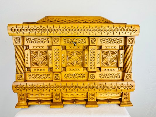 Carved Wooden Box Chest, 1988-ZDM-1765166