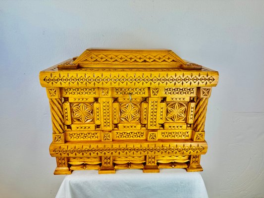 Carved Wooden Box Chest, 1988-ZDM-1765166