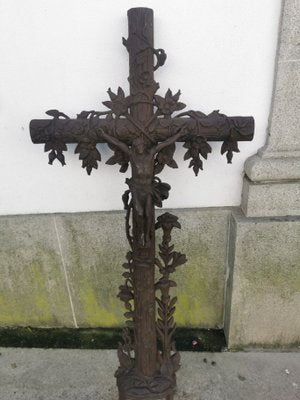 Cast-Iron Cross-GEL-1142491