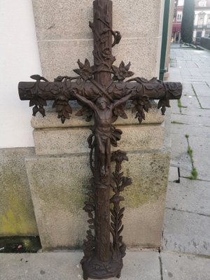 Cast-Iron Cross-GEL-1142491