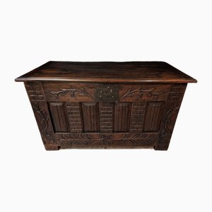 Catalan Chest in Walnut, Late 17th Century-IBO-1783536