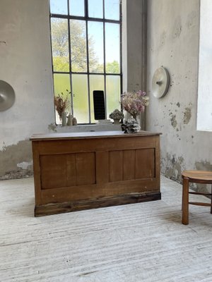 Central Shop Counter or Island in Walnut, 1890s-LCU-1406452