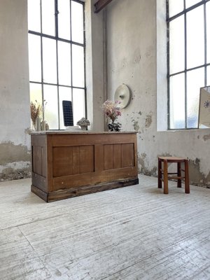 Central Shop Counter or Island in Walnut, 1890s-LCU-1406452