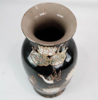 Ceramic Vase with Black Glaze and Decorated with Flowers-UY-1000665