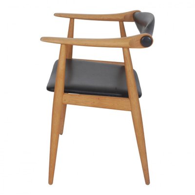 CH-34 Oak and Black Leather Chair by Hans J. Wegner for Carl Hansen & Søn-MTD-1400485