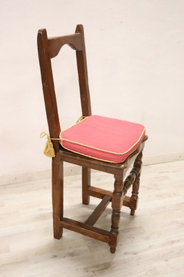 Chair in Walnut, 17th Century-DCO-1757167