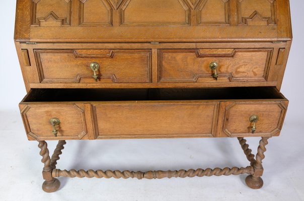 Chatol with Upper Cabinet in Oak with Wood Carvings, England, 1890s-UY-1723424