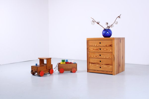 Chest of Drawers in Pinewood by Ate Van Apeldoorn for Houtwerk Hattem, 1960s-XT-1732078