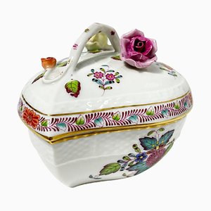 Chinese Bouquet Apponyi Multi-Colored Porcelain Heart Shaped Bonbonniere from Herend-UCH-1224536