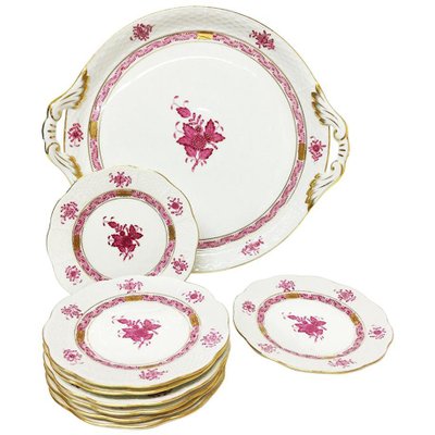 Chinese Bouquet Raspberry Porcelain Round Tray and Small Plates from Herend Hungary, Set of 9-UCH-1224465