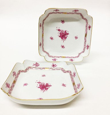 Chinese Bouquet Raspberry Porcelain Square Salad Dishes from Herend Hungary, Set of 2-UCH-1224478