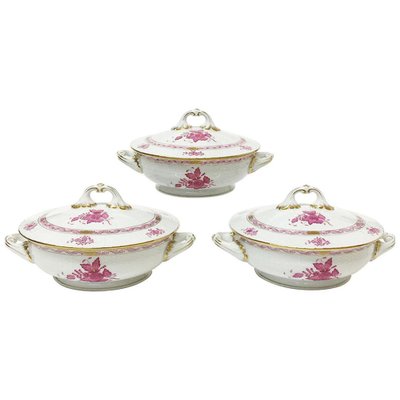 Chinese Bouquet Raspberry Porcelain Tureens with Handles from Herend, Set of 3-UCH-1224470