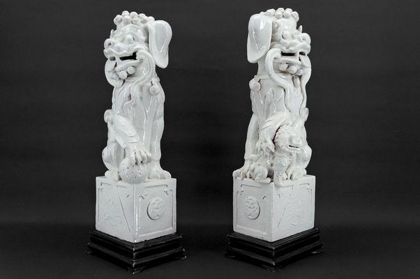 Chinese Guardian Lions in White Ceramic, Set of 2-XNH-1804483