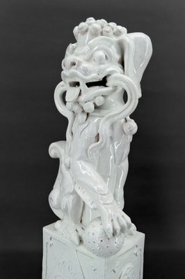 Chinese Guardian Lions in White Ceramic, Set of 2-XNH-1804483