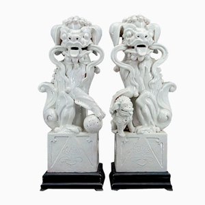 Chinese Guardian Lions in White Ceramic, Set of 2-XNH-1804483