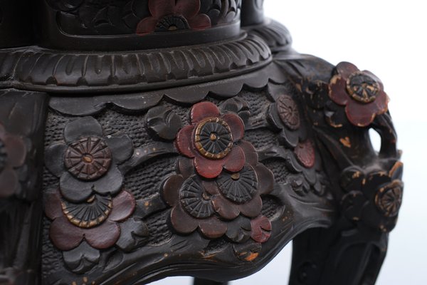 Chinese Hand-Carved Side Table, 1920s-1930s-GCG-1377239