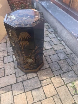 Chinese Pillar Chest of Drawers in Black Lacquer, 1920-NYZ-2027871