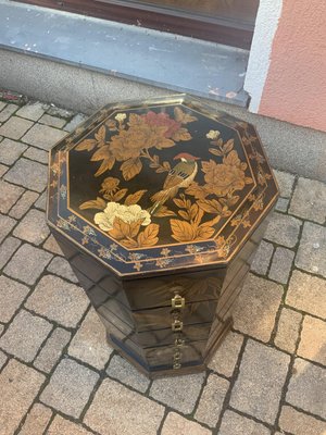 Chinese Pillar Chest of Drawers in Black Lacquer, 1920-NYZ-2027871