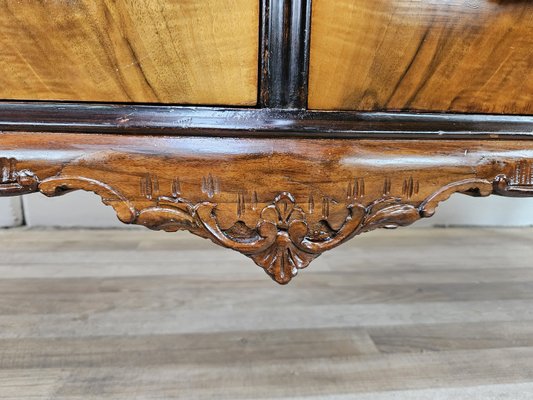 Chippendale Style Chest of Drawers in Burr Walnut and Blond Walnut with Glass Top, 1940-ZUW-2023430