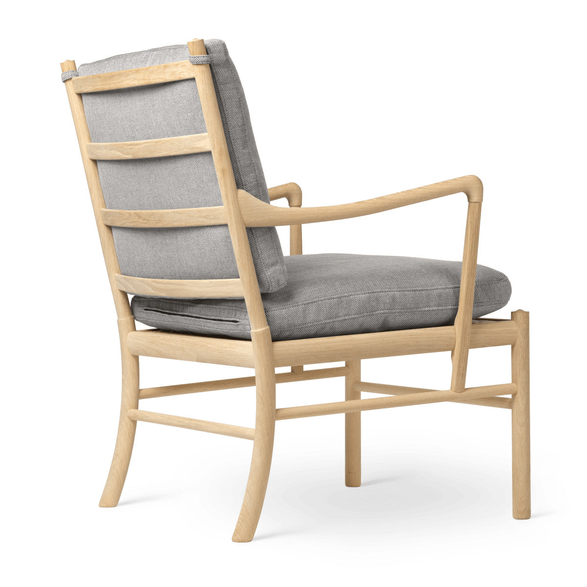 OW149 | Colonial Chair by Carl Hansen & Søn #Oak/Soaped/Fabric | Re-wool | 128