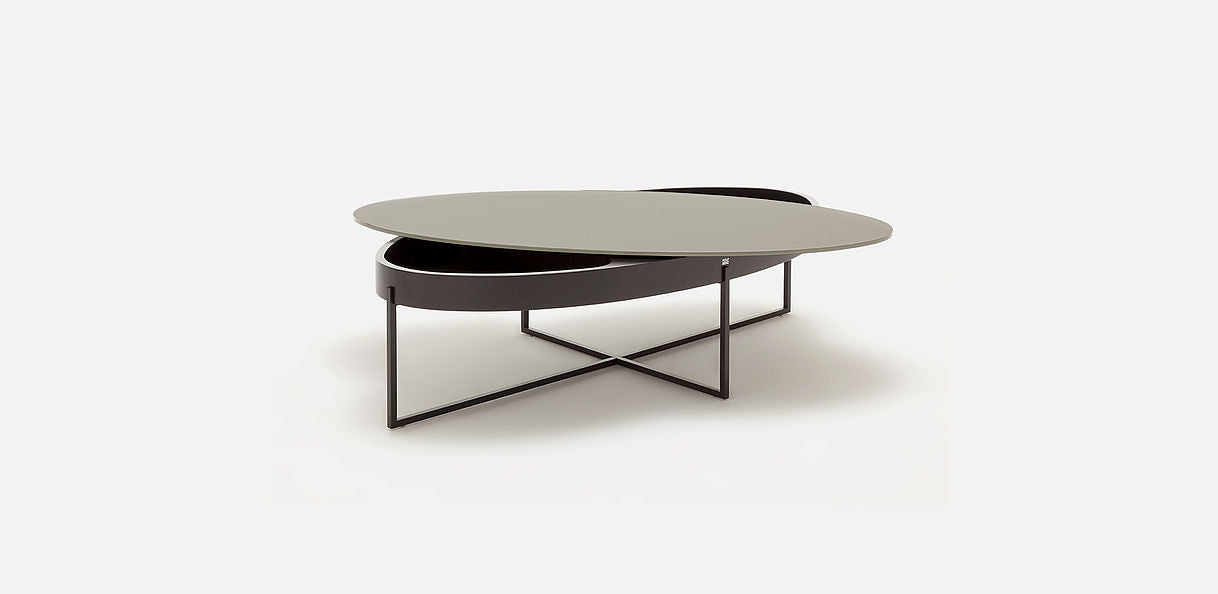 ROLF BENZ 8440 - Oval coffee table with storage space by Rolf Benz