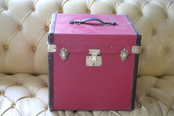 Cube Shape Red Canvas Trunk, 1930s-YF-1328280