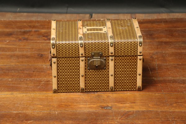 Curved Doll Trunk or Jewelry Box with Checkerboard-EMZ-1220367