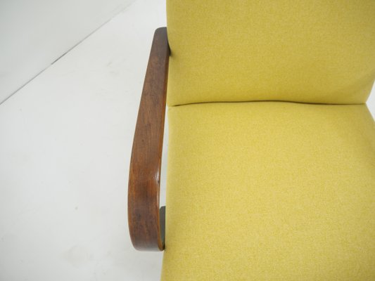 Czech Ton/Thonet Beech Armchairs, 1960s, Set of 2-TZ-1079005