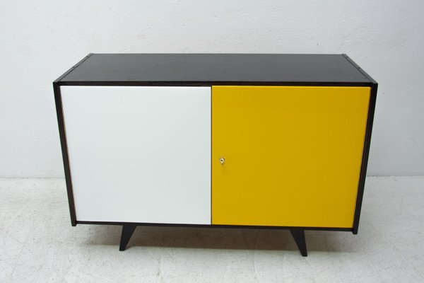 Czech U-450 Sideboard by Jiri Jiroutek for Interiér Praha, 1960s-HXT-778458