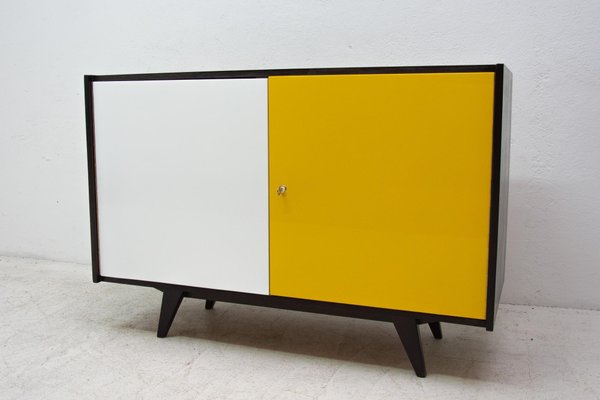 Czech U-450 Sideboard by Jiri Jiroutek for Interiér Praha, 1960s-HXT-778458