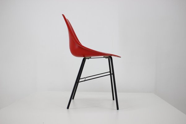 Czechoslovakian Red Fiberglass Dining Chairs, 1960s, Set of 3-TZ-801048