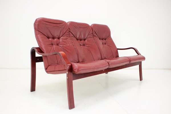 Czechoslovakian Three-Seater Leather Sofa from Ton, 1980-TZ-1262928