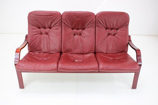 Czechoslovakian Three-Seater Leather Sofa from Ton, 1980-TZ-1262928