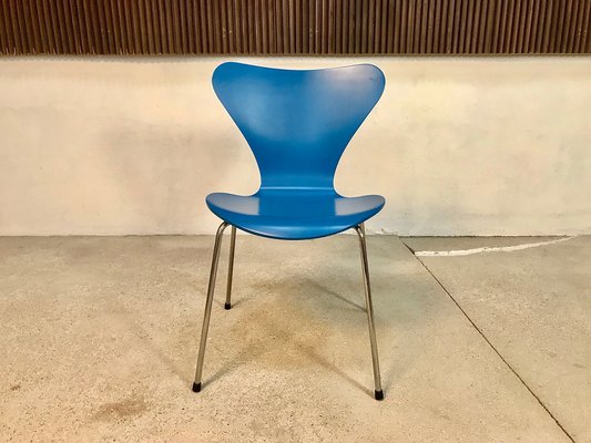 Danish Blue Series 7 3107 Stackable Dining or Desk Chair by Arne Jacobsen for Fritz Hansen, 1955-JP-949112