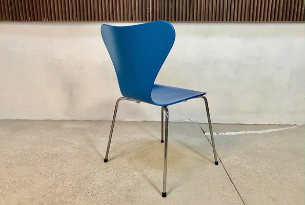 Danish Blue Series 7 3107 Stackable Dining or Desk Chair by Arne Jacobsen for Fritz Hansen, 1955-JP-949112