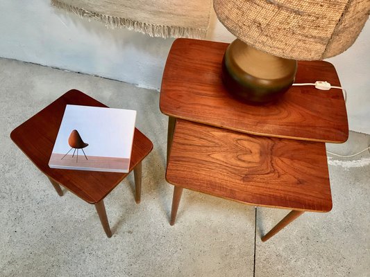 Danish Boat-Shaped Teak Nesting Side Tables, 1960s, Set of 3-JP-971325