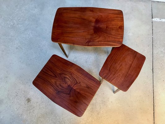 Danish Boat-Shaped Teak Nesting Side Tables, 1960s, Set of 3-JP-971325