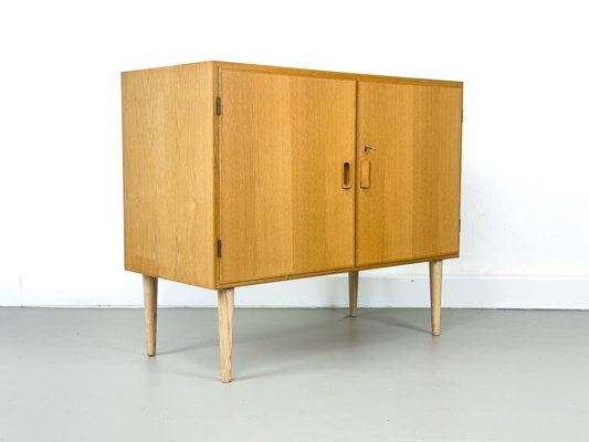 Danish Cabinet in Oak by Børge Mogensen for Søborg Møbelfabrik, 1960s-QEQ-2042032