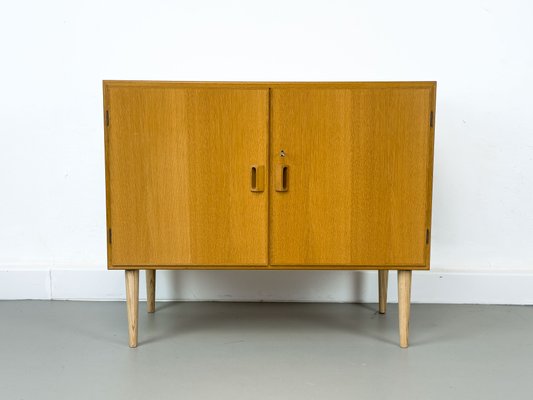 Danish Cabinet in Oak by Børge Mogensen for Søborg Møbelfabrik, 1960s-QEQ-2042032