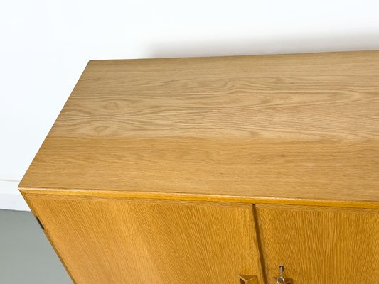 Danish Cabinet in Oak by Børge Mogensen for Søborg Møbelfabrik, 1960s-QEQ-2042032