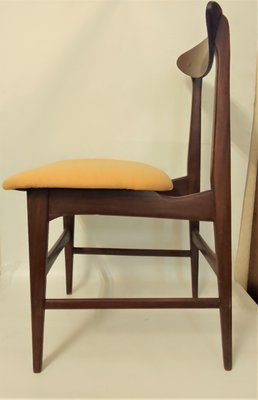 Danish Chairs in Teak with Padded Seat in the style of Hans J. Wegner, Set of 6-QZG-1336071