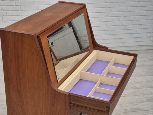 Danish Chest of Drawers in Teak Wood, 1960s-TMW-2028165