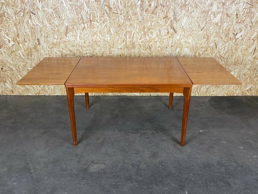 Danish Design Teak Dining Table by Henning Kjaernulf for Vejle Mobelfabrik, 1970s-EJL-1140653