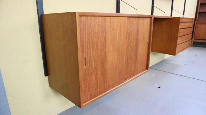 Danish Modern Royal System Teak Wall Unit Shelving attributed to Poul Cadovius for Cado, 1960-DT-2026089