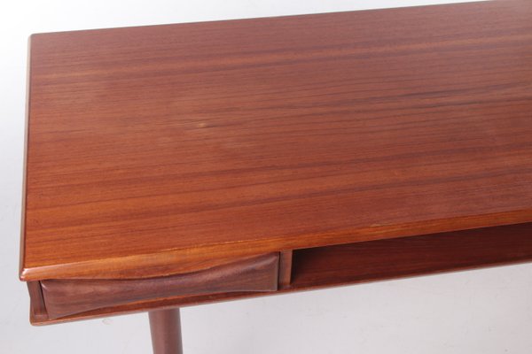 Danish Modernist Teak Coffee Table from Dyrlund, 1960s-EZZ-984438