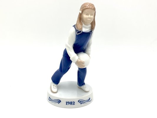 Danish Porcelain Figurine of a Girl With a Ball from Bing & Grondahl, 1982-BXB-1191287